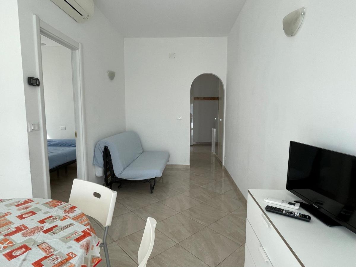 Appartamenti Con Giardino E Posto Auto Per Famiglie Finale Ligure Exterior foto